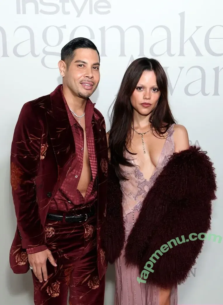 Jenna Ortega nude photo #1432 (Page / jennaortega / ortega00)