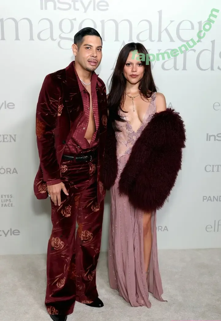 Jenna Ortega nude photo #1459 (Page / jennaortega / ortega00)