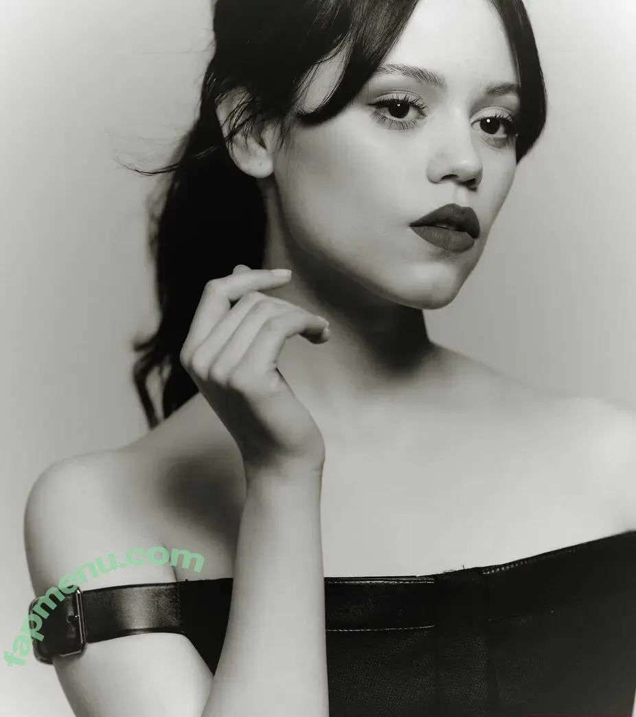 Jenna Ortega nude photo #1472 (Page / jennaortega / ortega00)