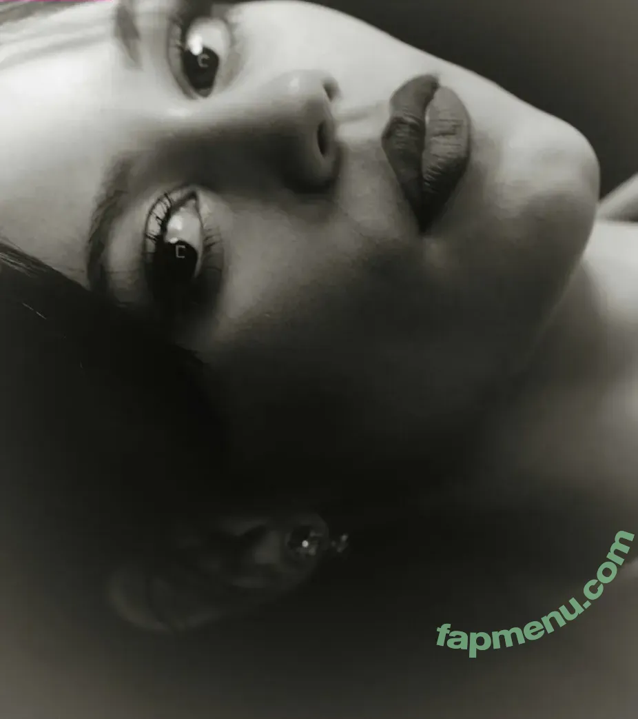 Jenna Ortega nude photo #1475 (Page / jennaortega / ortega00)