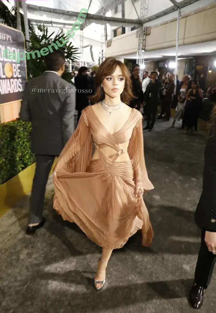 Jenna Ortega nude photo #1497 (Page / jennaortega / ortega00)