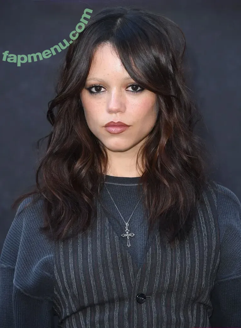 Jenna Ortega nude photo #1506 (Page / jennaortega / ortega00)