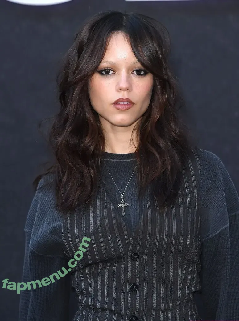 Jenna Ortega nude photo #1510 (Page / jennaortega / ortega00)