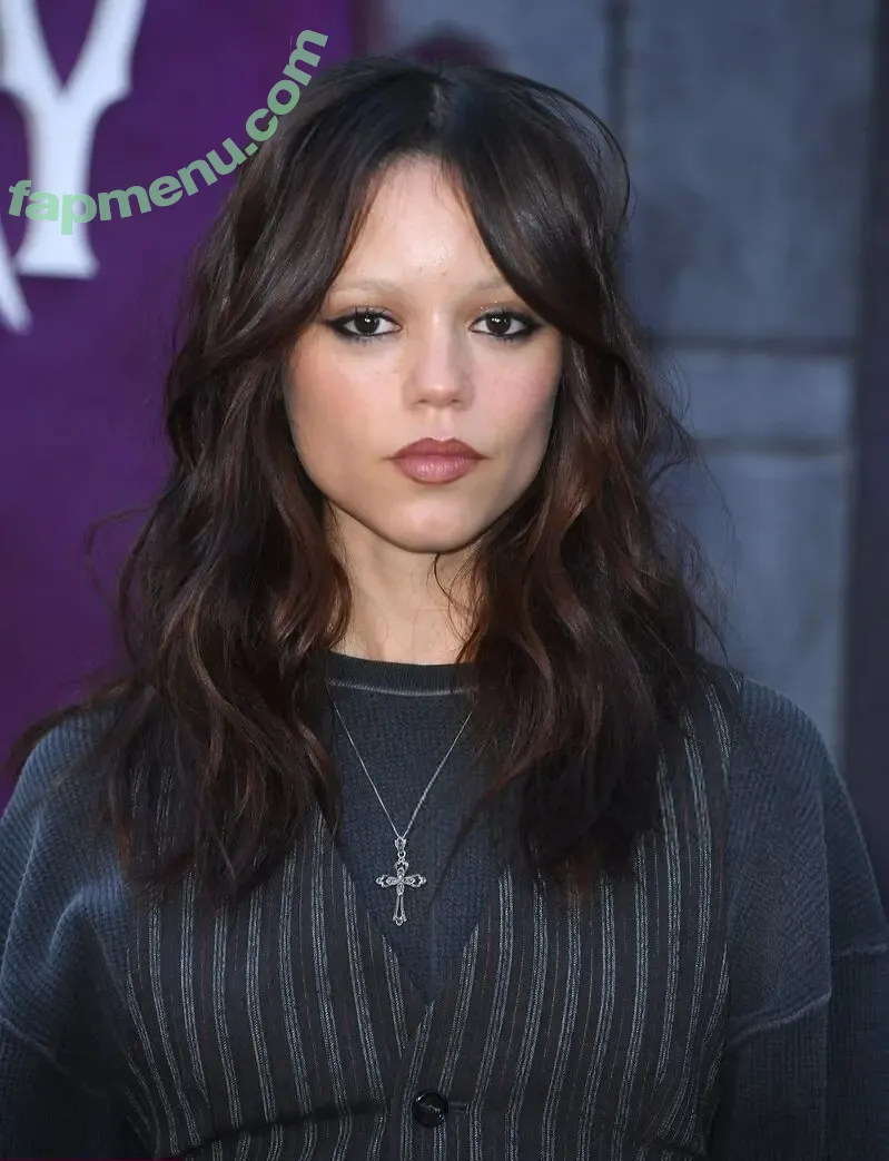 Jenna Ortega nude photo #1511 (Page / jennaortega / ortega00)