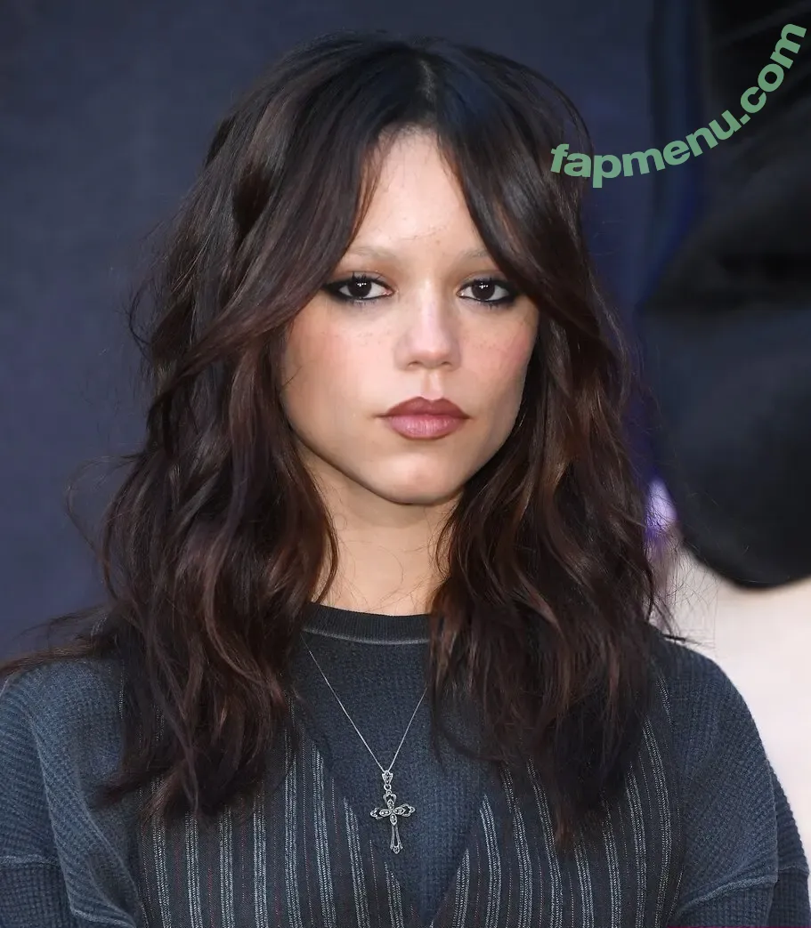 Jenna Ortega nude photo #1519 (Page / jennaortega / ortega00)