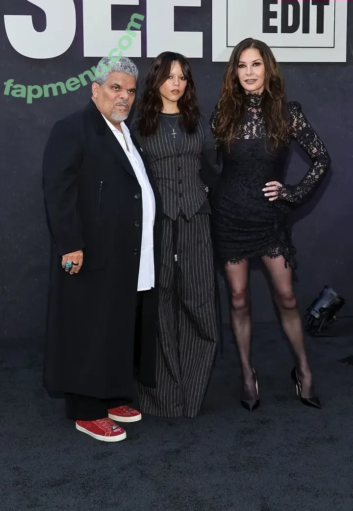 Jenna Ortega nude photo #1535 (Page / jennaortega / ortega00)