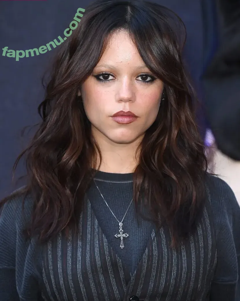 Jenna Ortega nude photo #1543 (Page / jennaortega / ortega00)