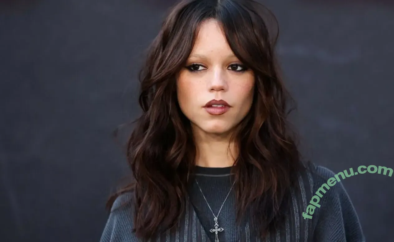 Jenna Ortega nude photo #1553 (Page / jennaortega / ortega00)