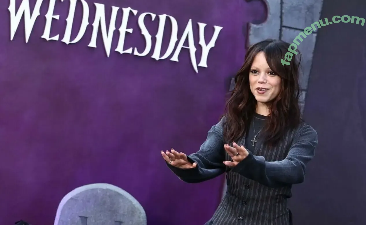 Jenna Ortega nude photo #1554 (Page / jennaortega / ortega00)