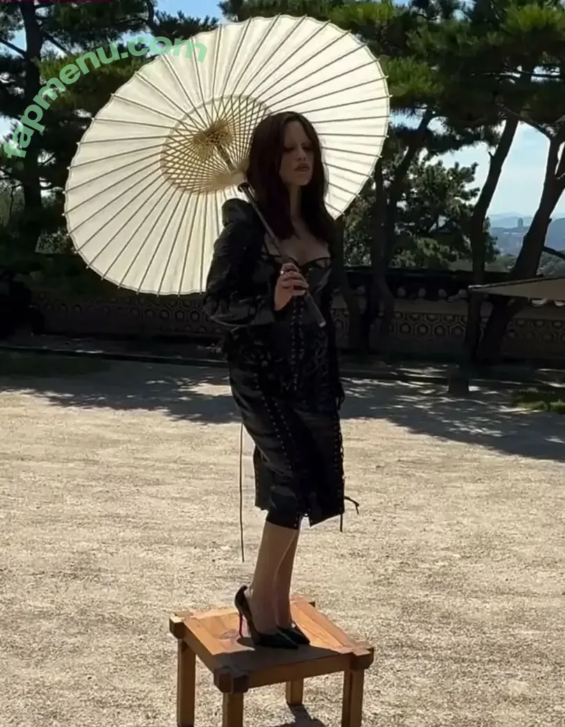 Jenna Ortega nude photo #2558 (jennaortega)