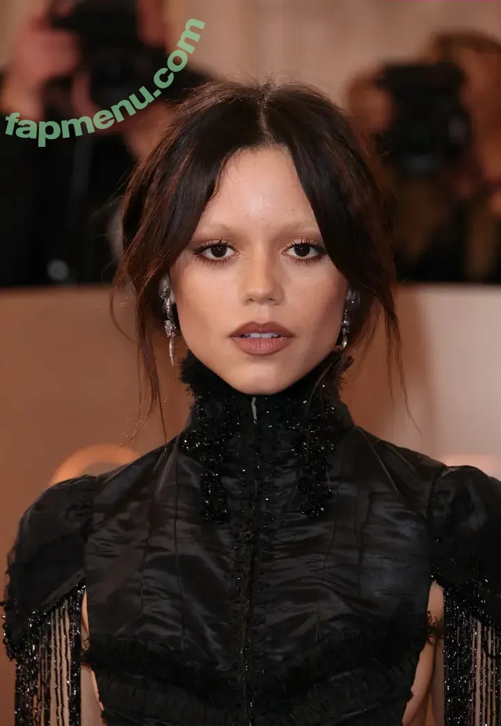 Jenna Ortega nude photo #2907 (jennaortega)