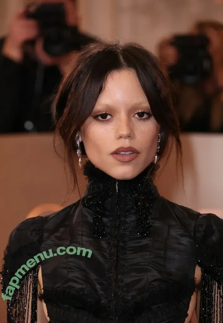 Jenna Ortega nude photo #2911 (jennaortega)