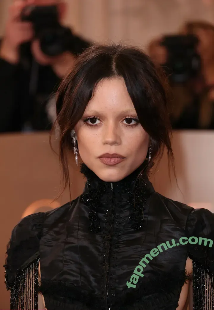 Jenna Ortega nude photo #2914 (jennaortega)