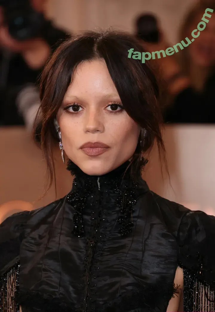 Jenna Ortega nude photo #2917 (jennaortega)