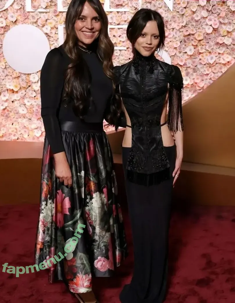 Jenna Ortega nude photo #2953 (jennaortega)