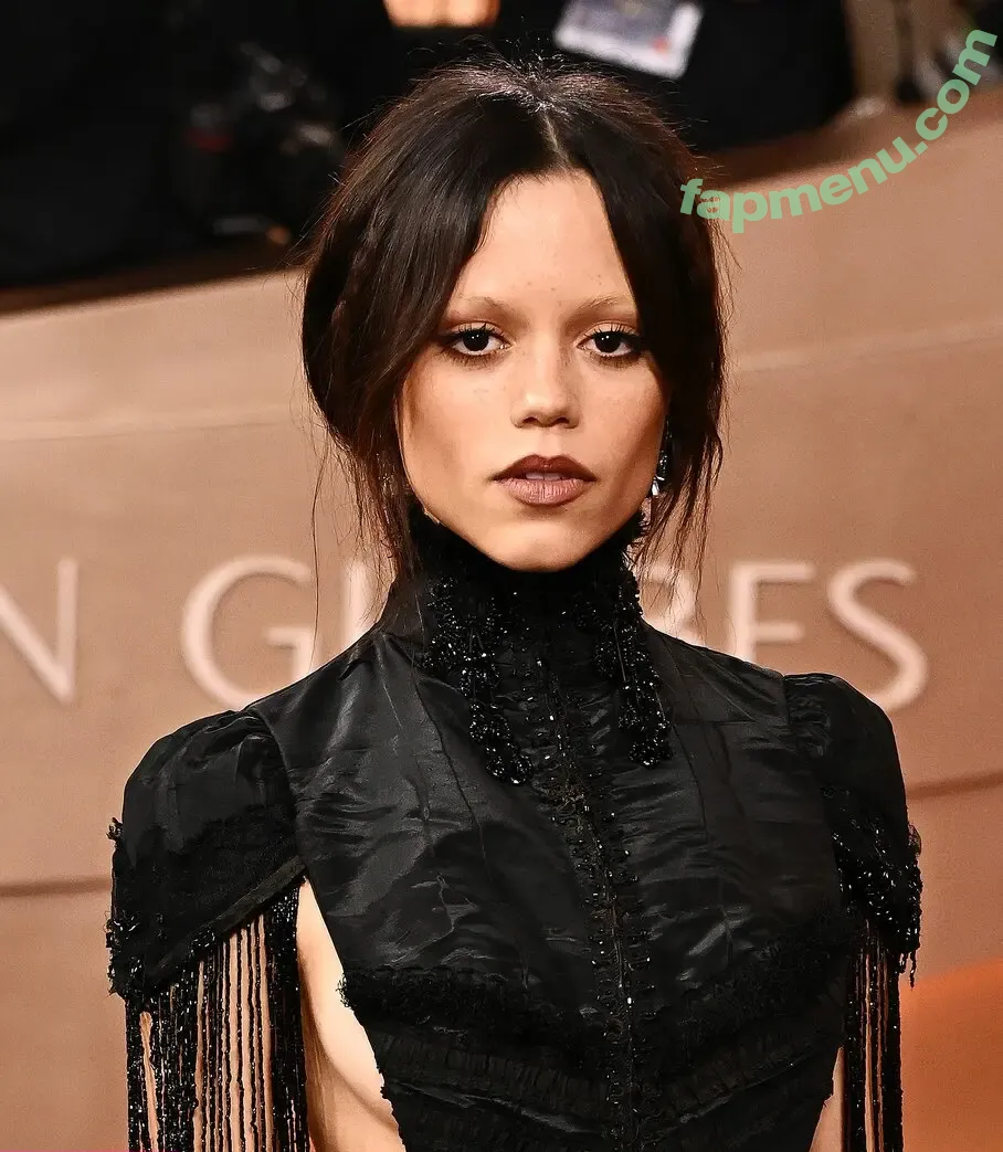 Jenna Ortega nude photo #3007 (jennaortega)