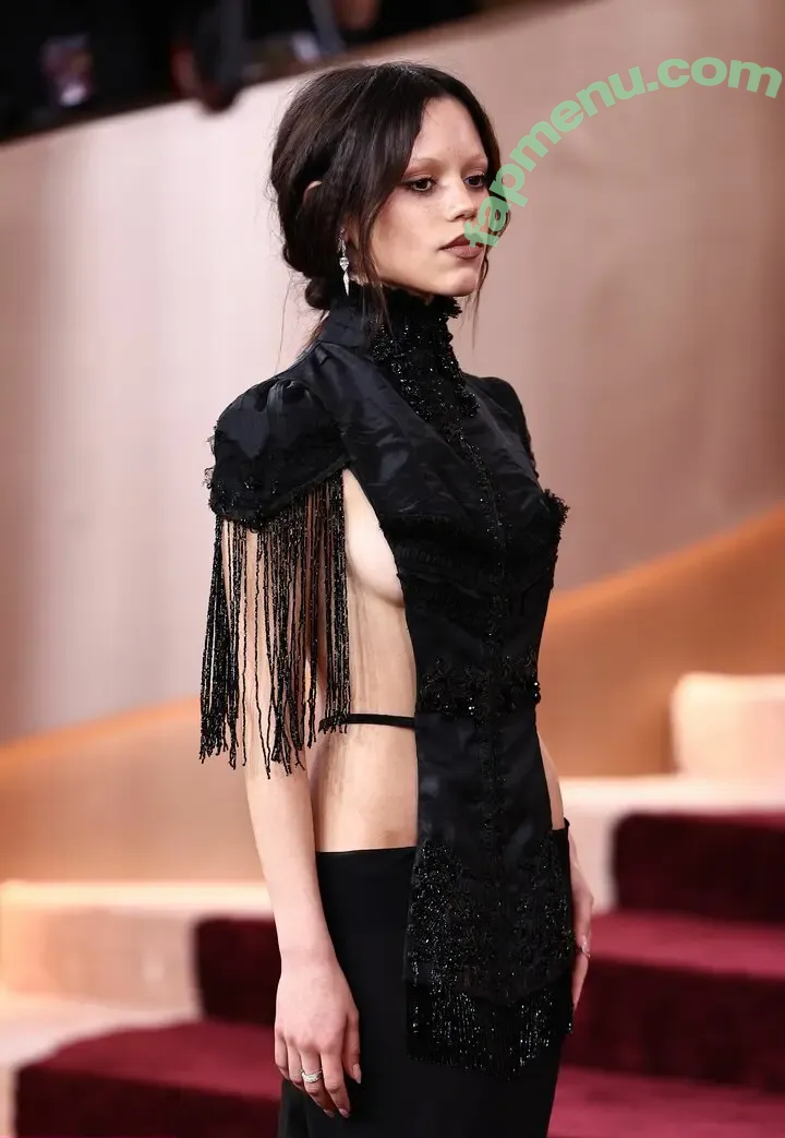 Jenna Ortega nude photo #3011 (jennaortega)