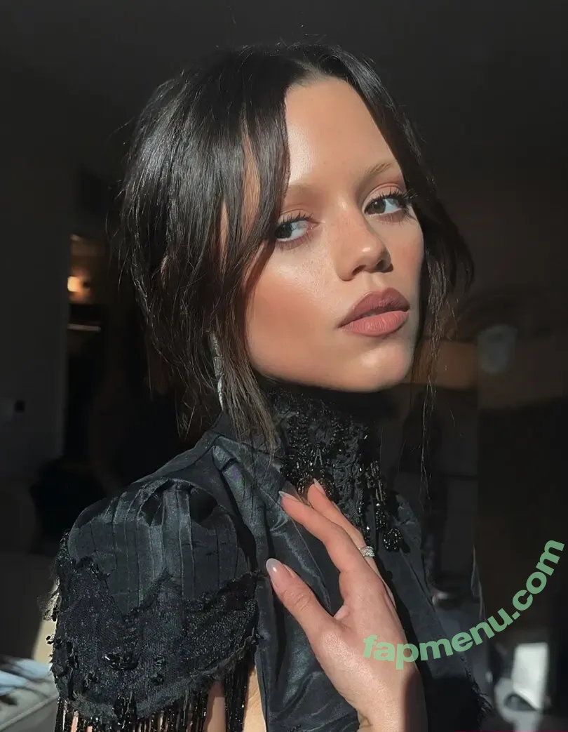 Jenna Ortega nude photo #3067 (jennaortega)