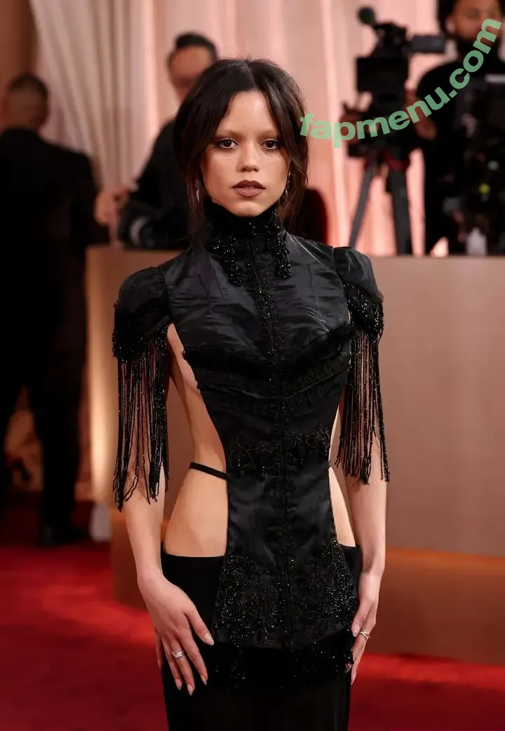 Jenna Ortega nude photo #3135 (jennaortega)