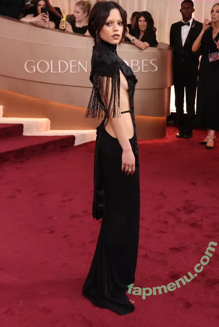 Jenna Ortega nude photo #3150 (jennaortega)