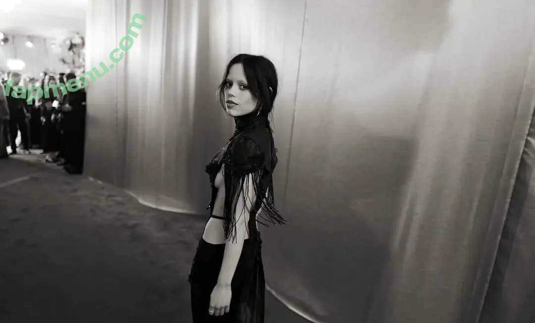 Jenna Ortega nude photo #3263 (jennaortega)