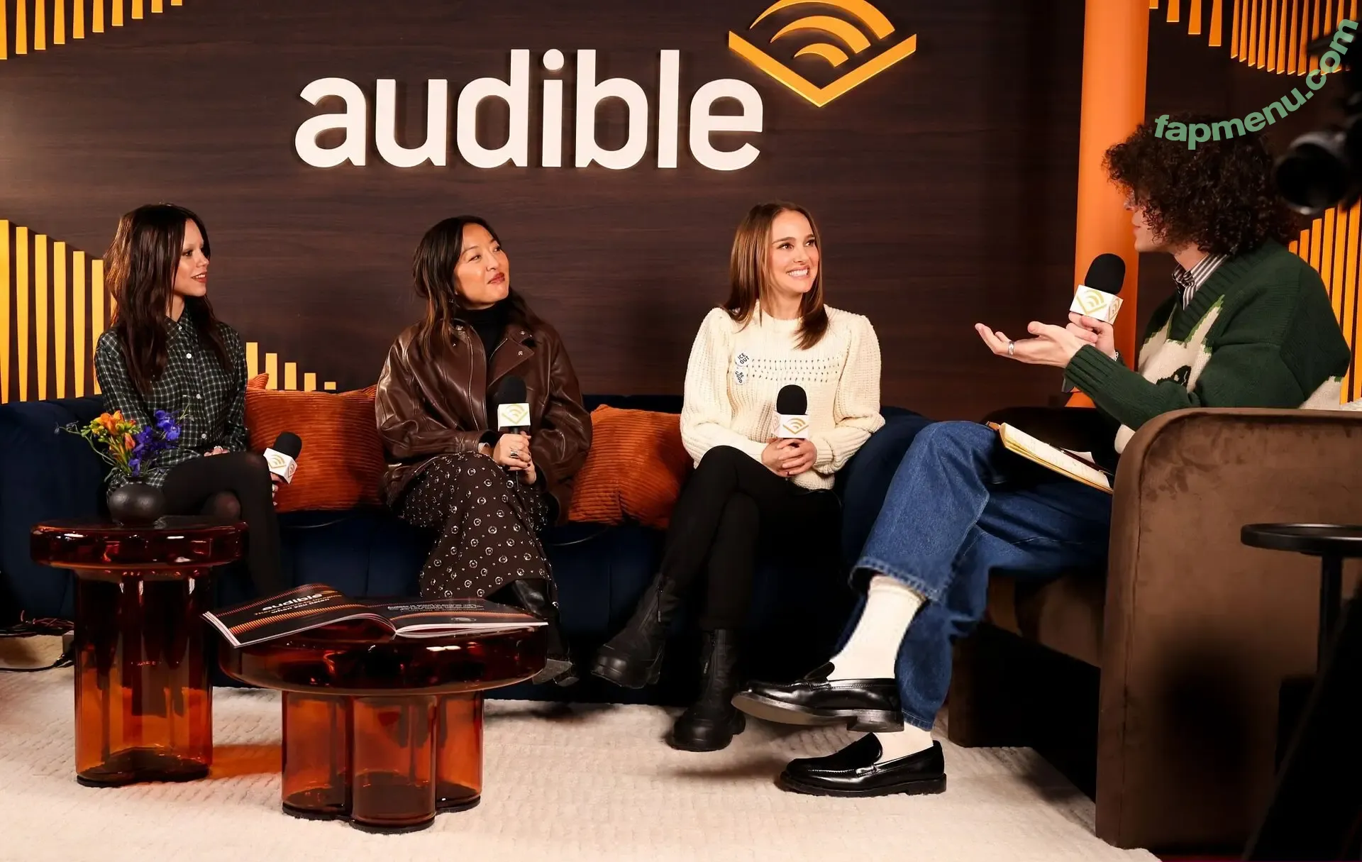 Jenna Ortega nude photo #3400 (Page / jennaortega)