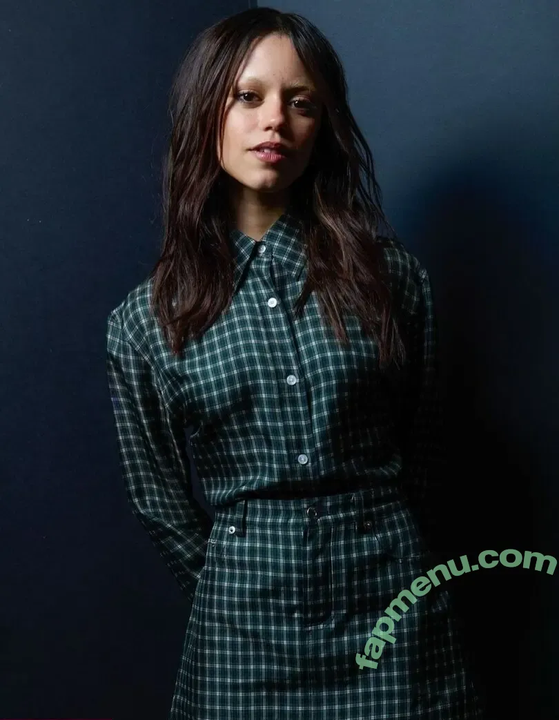 Jenna Ortega nude photo #3431 (Page / jennaortega)