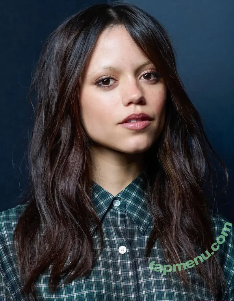 Jenna Ortega nude photo #3443 (Page / jennaortega)
