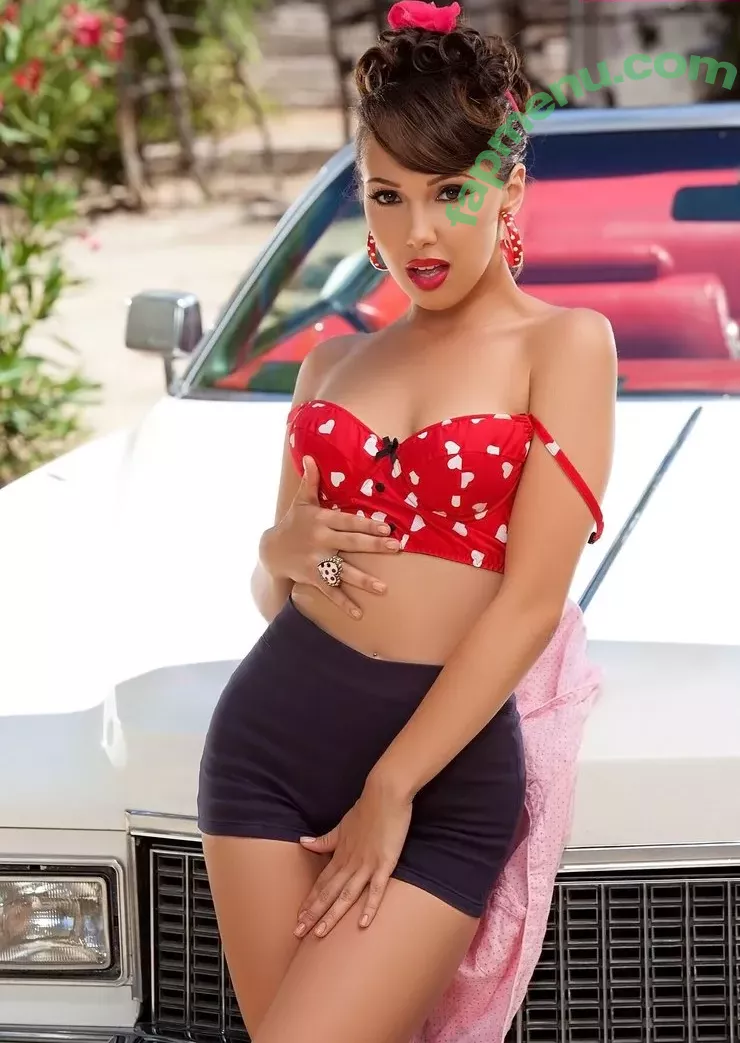 Jenna Sativa nude photo #0028 (jennasativa / jennassativa / myhighmuse)