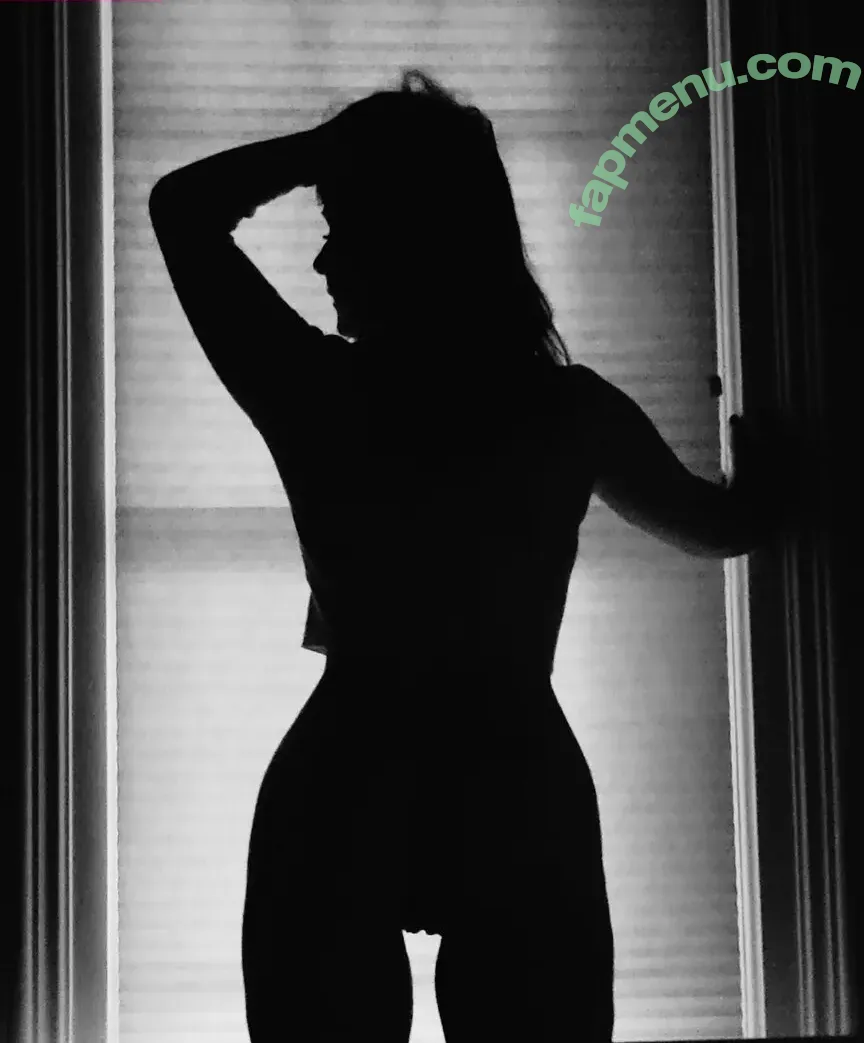 jennafeuerxoxo nude photo #0008 (jknoxthefox)