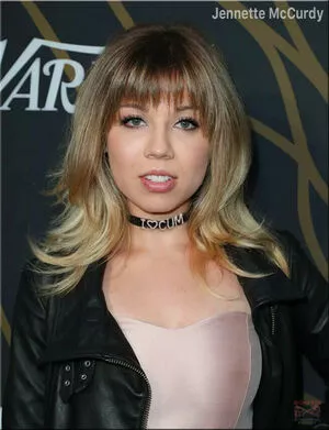 Jennette McCurdy / jennettemccurdy nude photo #0210