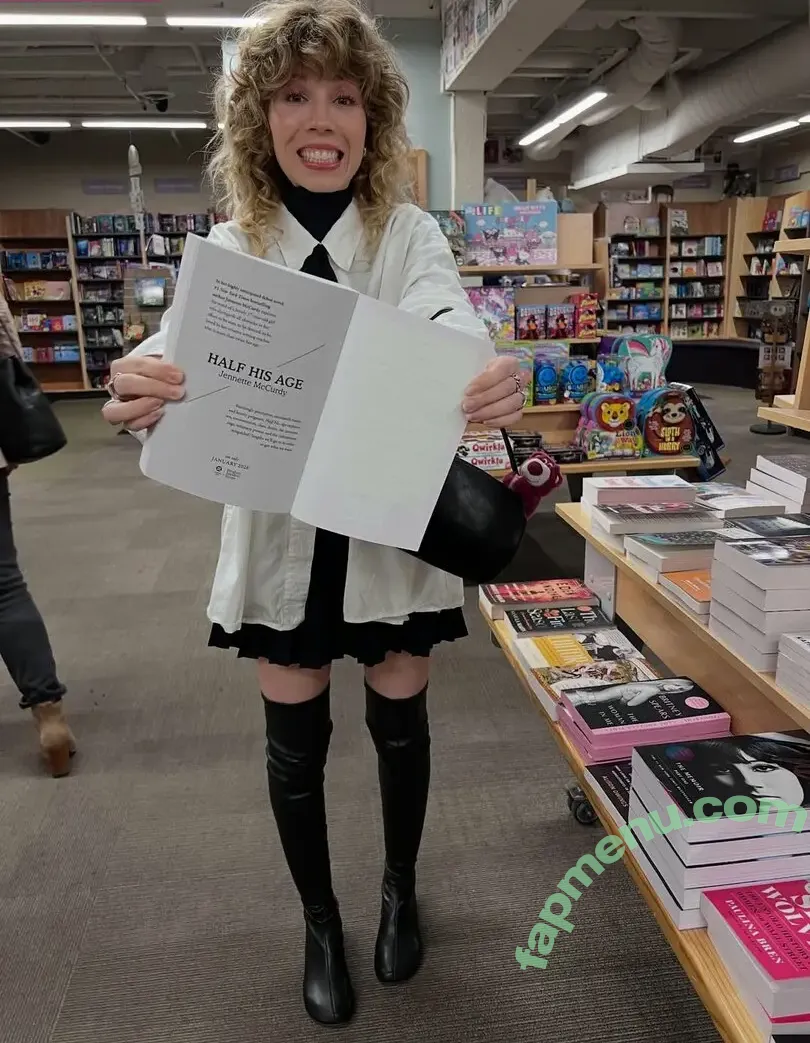 Jennette McCurdy nude photo #0521 (jennettemccurdy)