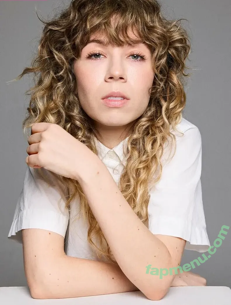 Jennette McCurdy nude photo #0538 (jennettemccurdy)