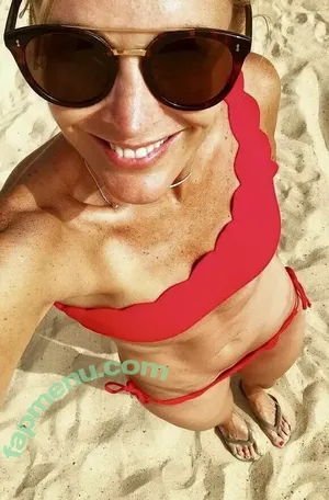 Jenni Falconer / jennifalconer nude photo #0300