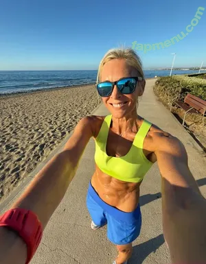 Jenni Falconer / jennifalconer nude photo #0361