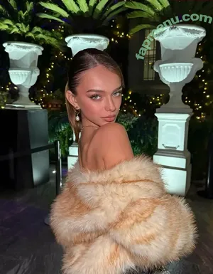 Jenni Serpi / jenniserpi / jserpi nude photo #0005