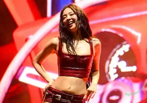 Jennie | BLΛƆKPIИK / Blackpink / jennierubyjane / sheflieshigh nude photo #2347