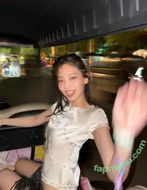 Jennie | BLΛƆKPIИK / Blackpink / jennierubyjane / sheflieshigh nude photo #2530