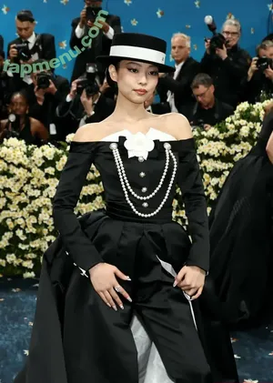 Jennie | BLΛƆKPIИK / Blackpink / jennierubyjane / sheflieshigh nude photo #2701