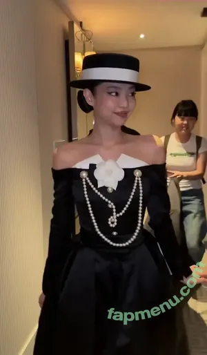 Jennie | BLΛƆKPIИK / Blackpink / jennierubyjane / sheflieshigh nude photo #2752