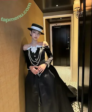 Jennie | BLΛƆKPIИK / Blackpink / jennierubyjane / sheflieshigh nude photo #2758