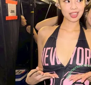 Jennie | BLΛƆKPIИK / Blackpink / jennierubyjane / sheflieshigh nude photo #2979