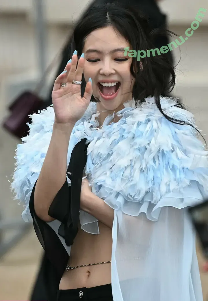 Jennie | BLΛƆKPIИK nude photo #2063 (Blackpink / jennierubyjane / sheflieshigh)