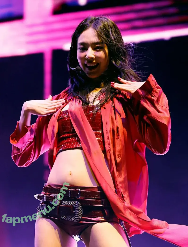 Jennie | BLΛƆKPIИK nude photo #2362 (Blackpink / jennierubyjane / sheflieshigh)