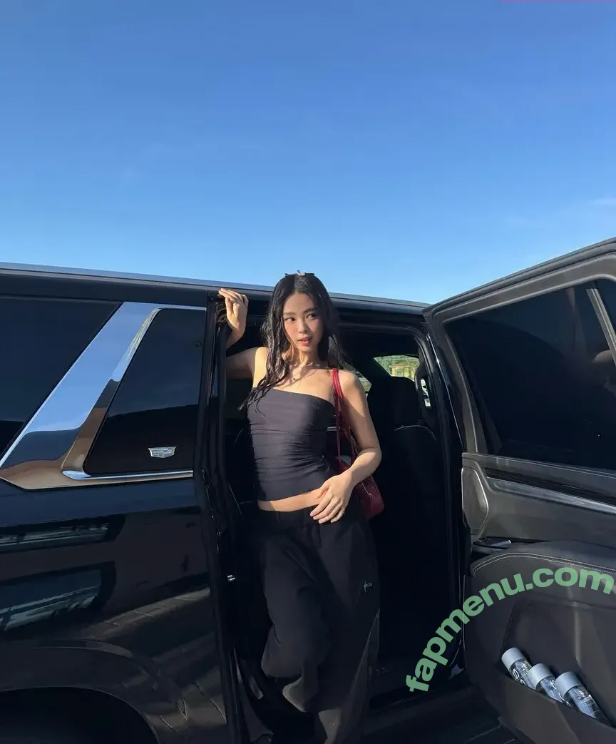 Jennie | BLΛƆKPIИK nude photo #2404 (Blackpink / jennierubyjane / sheflieshigh)