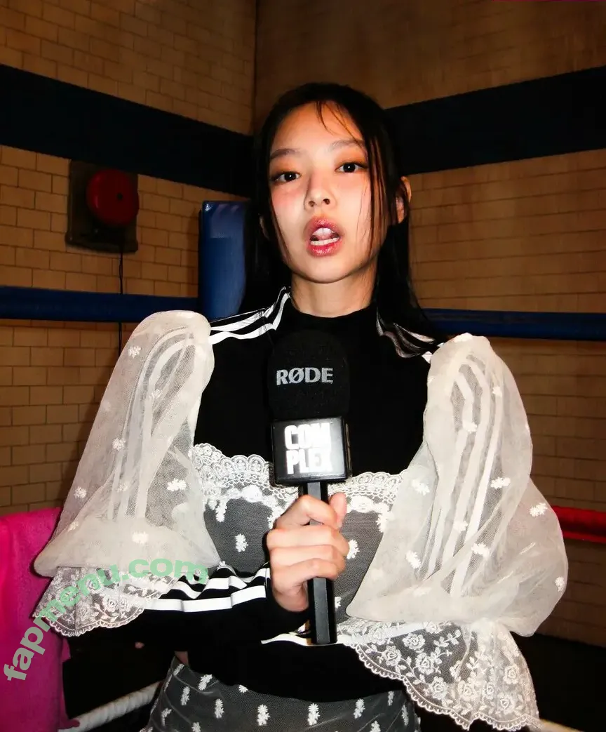 Jennie | BLΛƆKPIИK nude photo #2426 (Blackpink / jennierubyjane / sheflieshigh)