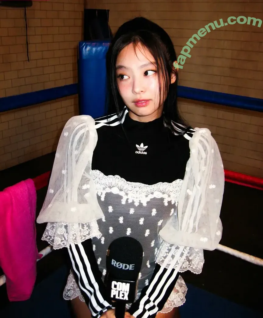 Jennie | BLΛƆKPIИK nude photo #2427 (Blackpink / jennierubyjane / sheflieshigh)