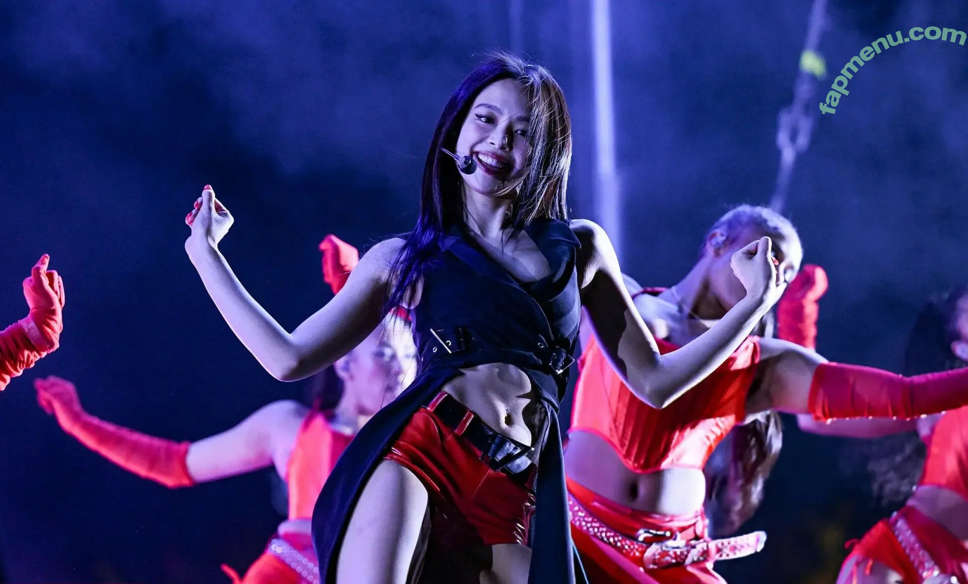 Jennie | BLΛƆKPIИK nude photo #2496 (Blackpink / jennierubyjane / sheflieshigh)