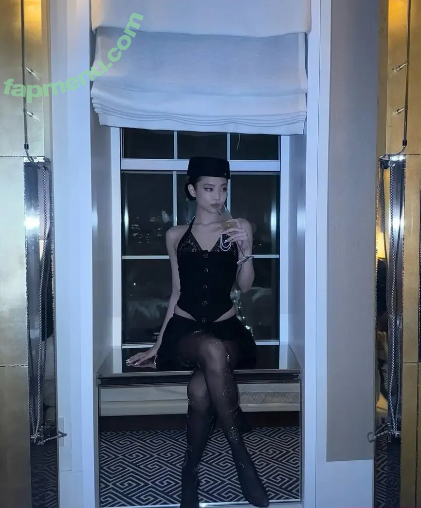 Jennie | BLΛƆKPIИK nude photo #2807 (Blackpink / jennierubyjane / sheflieshigh)