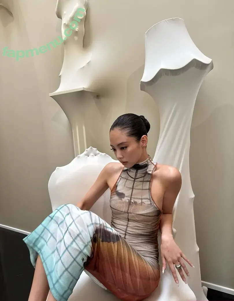 Jennie | BLΛƆKPIИK nude photo #2836 (Blackpink / jennierubyjane / sheflieshigh)